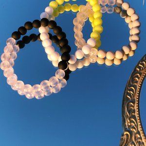 3 PIECE BRACELET SET🌿🌸🌱